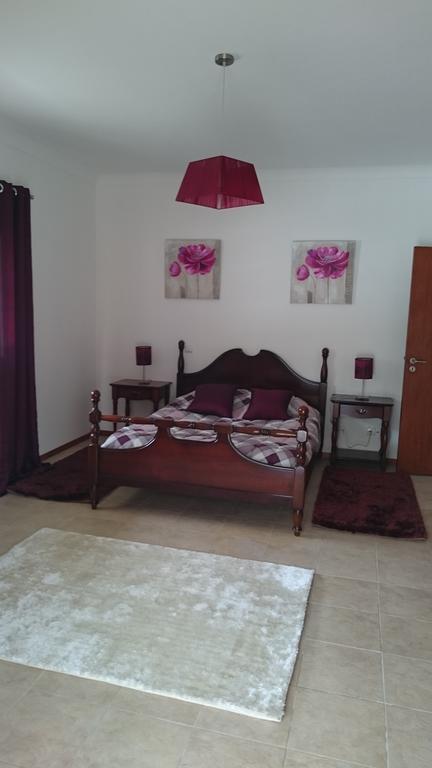 Casa Das Oliveiras Alvados Ruang foto