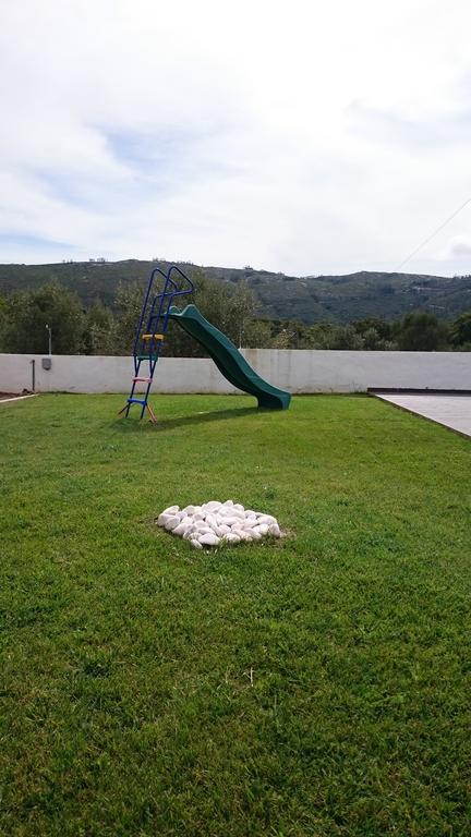 Casa Das Oliveiras Alvados Ruang foto